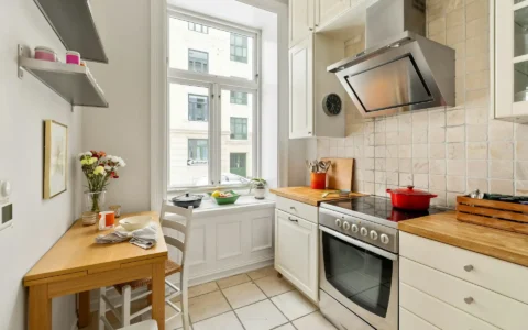 Small Kitchen Storage Ideas for Renters Who Love to Cook